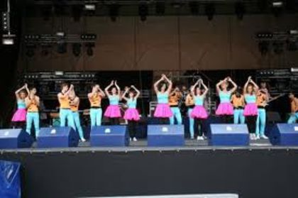 images (15) - Concerte LaLa Band