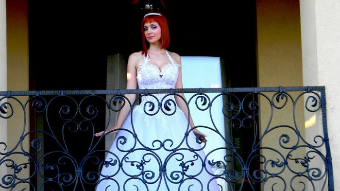 305455_211708795563507_1490138153_n