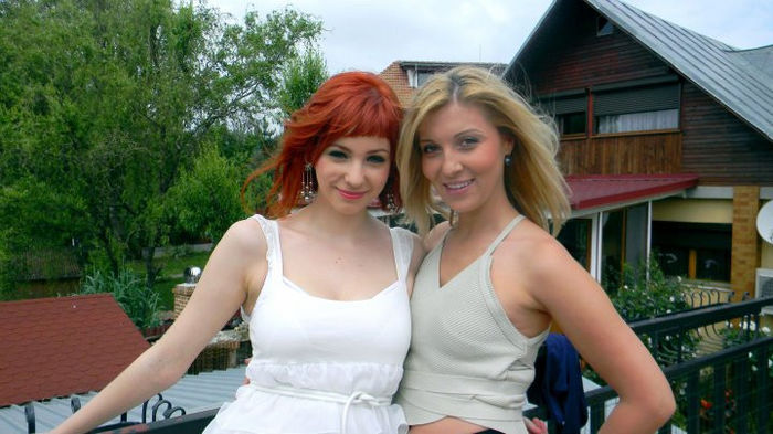 318985_200315573369496_1425825116_n