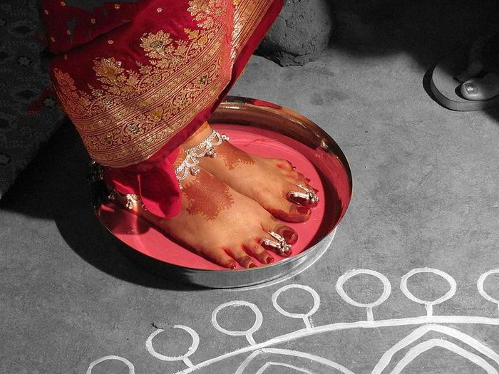 554626_352057358164121_753597785_n