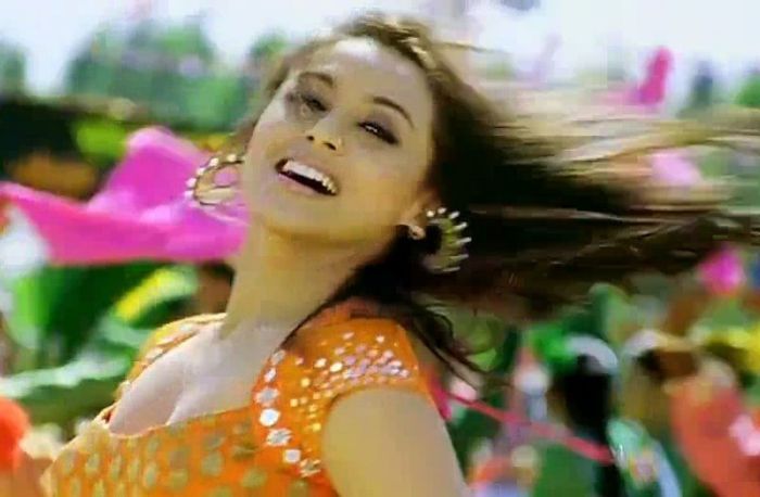 discowale khisko song (4) - Rani Mukherjee