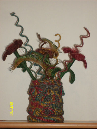 Vaza din sfoara colorata - Decoratiuni din sfoara-Decorazioni di corda