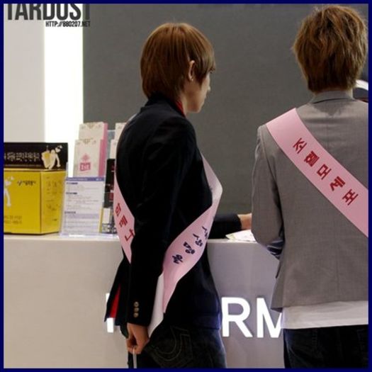 Vin si eu !! :o3 . | pleaca dupe ea |