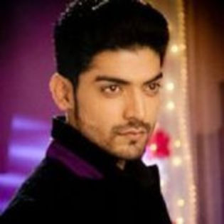 44522767_GXQRZFOUU - Gurmeet Choudhary-Yash Schindia