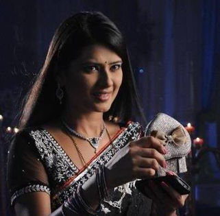 292523_548796538515760_1073477768_n - 3-Aarti-Kratika Sengar si  Yash-Gurmeet