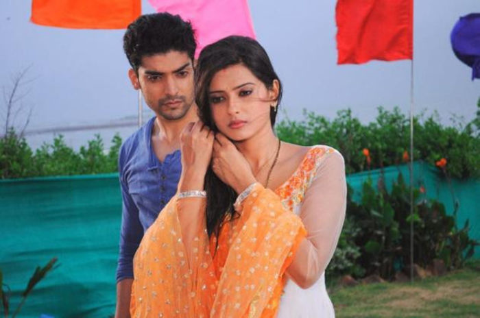 524591_315443465240217_1821336824_n - 3-Aarti-Kratika Sengar si  Yash-Gurmeet