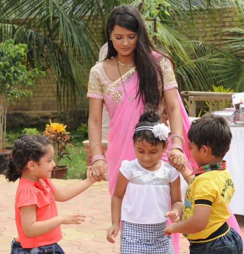 163568_530959206966160_1217534113_n