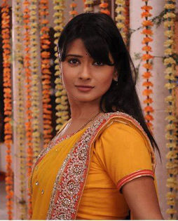 400745_530580793670668_1854904096_n