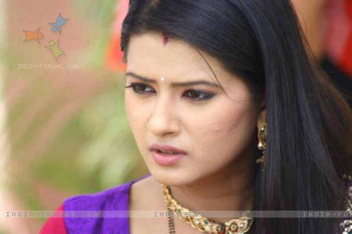 603783_533908560004558_1652081776_n - 3-Aarti-Kratika Sengar si  Yash-Gurmeet
