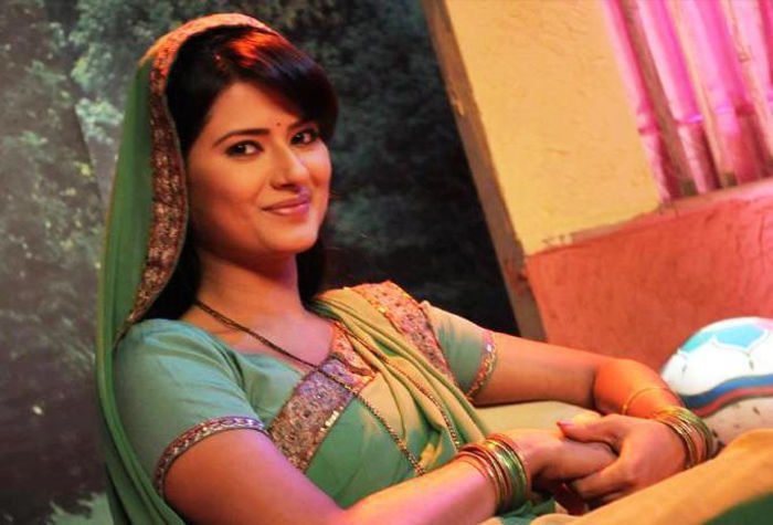 931195_537003589695055_1488756108_n - 3-Aarti-Kratika Sengar si  Yash-Gurmeet