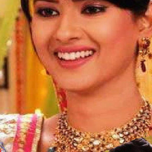 941166_536188729776541_181311195_n - Kratika Sengar-Aarti