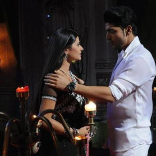 292765_447885358606879_1910473374_n - Kratika Sengar-Aarti