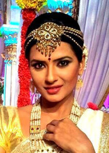 553974_437253883003360_211836789_n - Kratika Sengar-Aarti