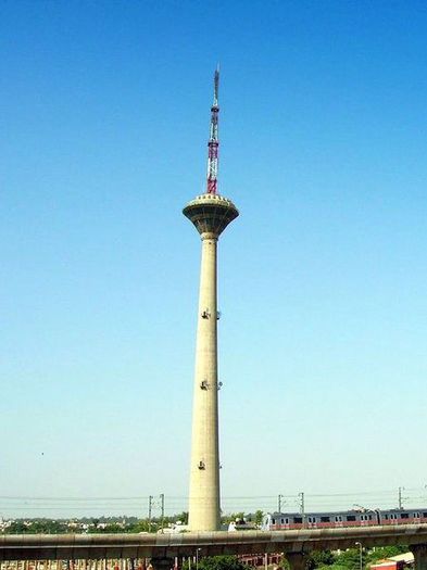 449px-Pitampura_TV_Tower,_Delhi,_India - Delhi