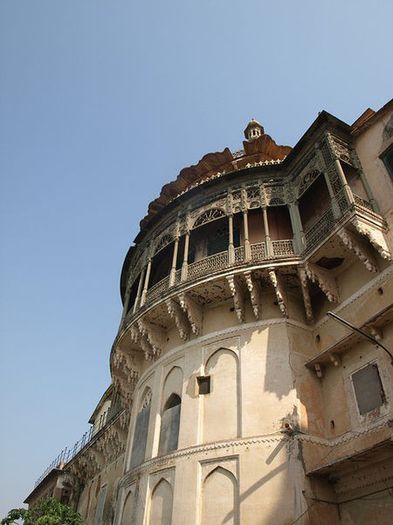 450px-Ramnagar_Fort_in_Varanasi - Varanasi