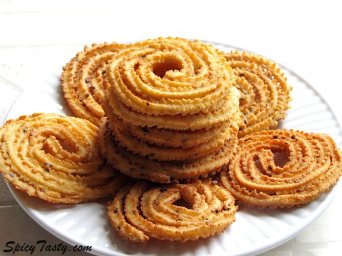 murukku-1 - Indian Snacks-Gustari