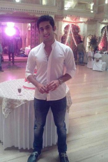 549189_521798937872405_1433637918_n - Aniruddh Singh-Sunny