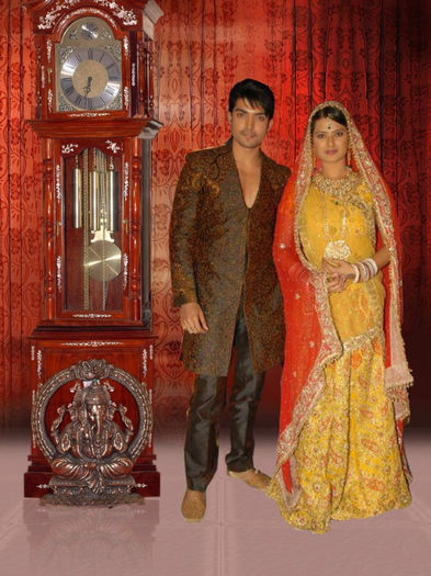 485665_398000180242498_141530193_n - Gurmeet si Kratika love