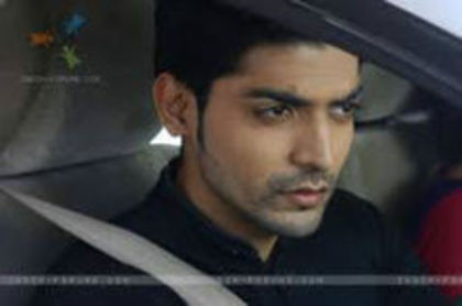 88093885_OTQCJOV - Gurmeet si Kratika love