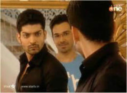 89292983_IYOWHUT - Gurmeet si Kratika love