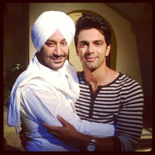 17795_10151323138630178_159473579_n - Anuj Sachdeva