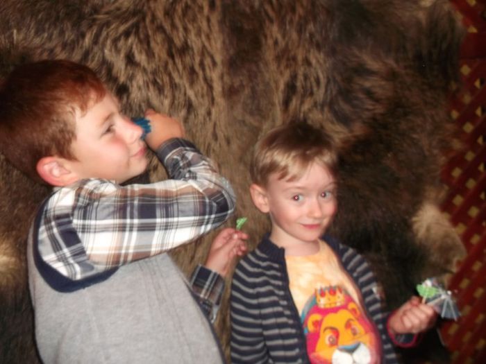 VAND BLANA URSULUI DE PE PERETE