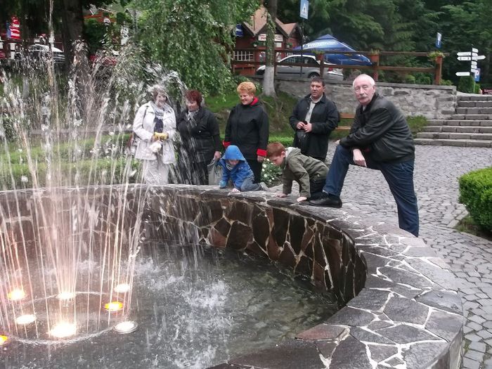 UNU' FACE BAIE JOS  !!!