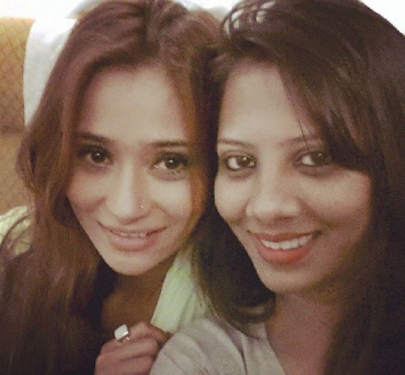 19 - sara khan24