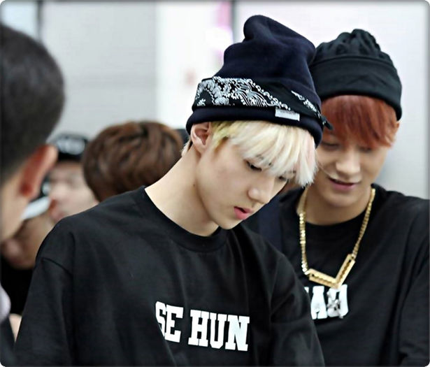 ▬ ▬ ▬ ▬ ▬ ▬ ▬ ▬ ▬ ▬ ▬ ▬ - x - b - Oh Se Hun - Senshine milk - m