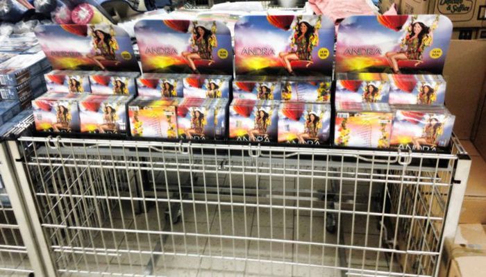 970880_550731101639841_1129298678_n