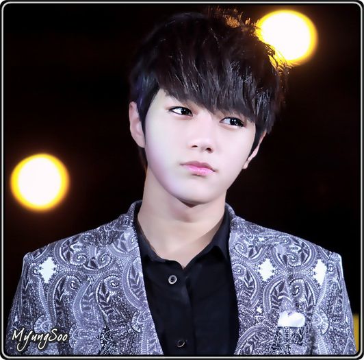 ∞ .. Tu,ea. :-?? .. Amandoi,unul langa altul. :"> .. :)) .. - l - x - Episodul 51 - x - l