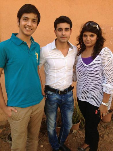 375587_165015717004536_837847447_n