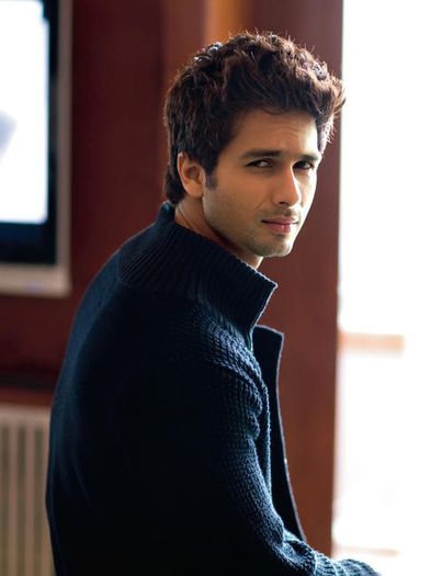 shahid-kapoor-photographed-by-atul-kasbekar-for-grazia-india_gallery_large