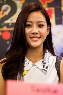 tasha2 - Skarf