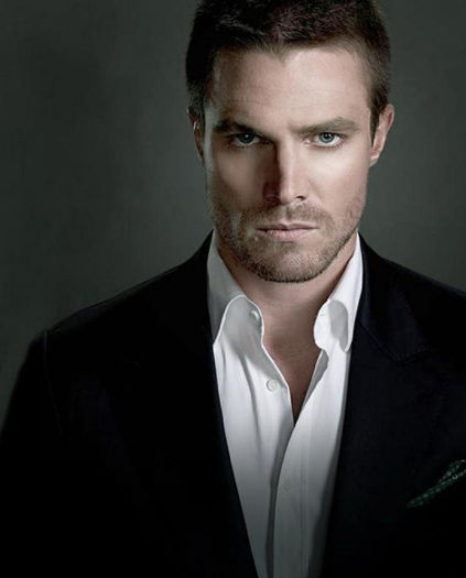 Stephen Amell (14) - Stephen Amell