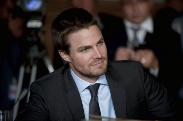 Stephen Amell (23) - Stephen Amell