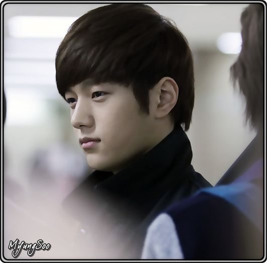 ∞ .. M-ai facut curios. :)) .. Nu pot sa stiu de azi? :( ..