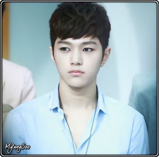 ∞ .. Mdaa. :-?? .. (:| .. Nu vreau sa se termine ziua asta,nu vreau sa merg la Woollim. :( .. :)) ..