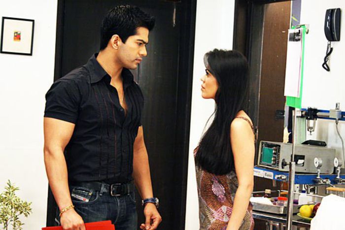 130809054140_187 - Amit Tandon