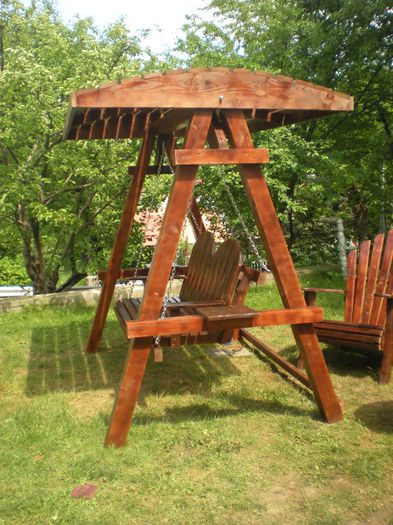 balansoar din lemn pentru gradina cu acoperis rabatabil  (5)