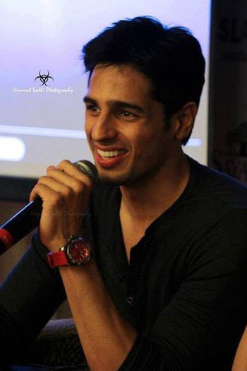 968899_390601227719035_19126846_n