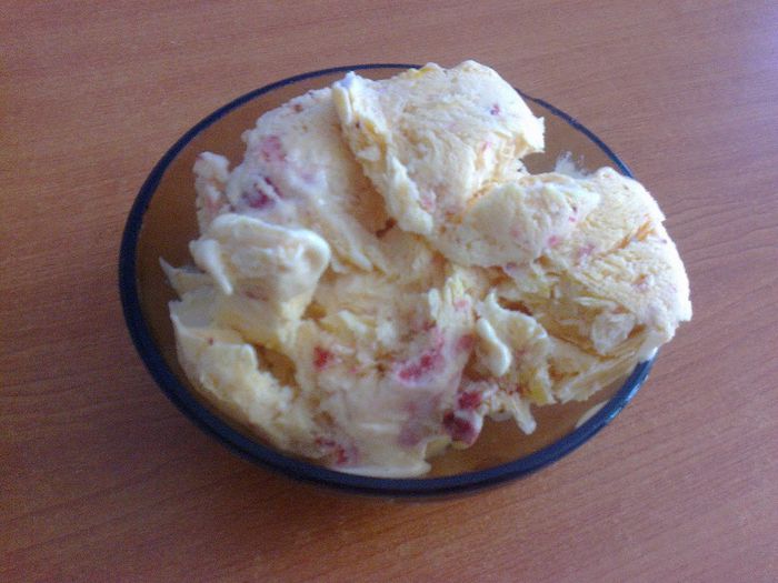 Inghetata de casa - cu capsuni - Culinar 1
