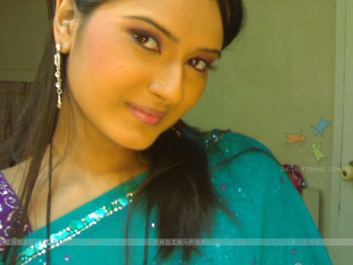39008-krratika-sengar - 3-Aarti-Kratika Sengar si  Yash-Gurmeet
