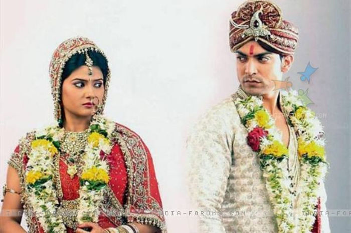 181855-gurmeet-choudhary-kratika-sengar-in-punar-vivah - Gurmeet si Kratika love