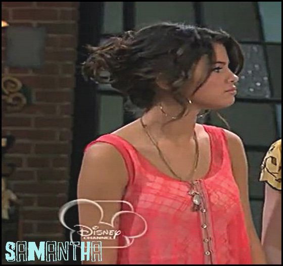 * se uita oe strada ;; vede unu bun :> ;; se uita dupa el * 8-> Aww ce muschi ;; ce ochi :x [clik;;; ce zambeet ;; ce buze :o3 8-&gt; * se uita dupa ala *
