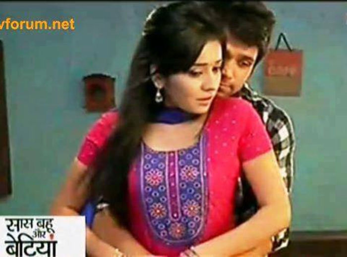 asha negi and rithvik dhanjani14