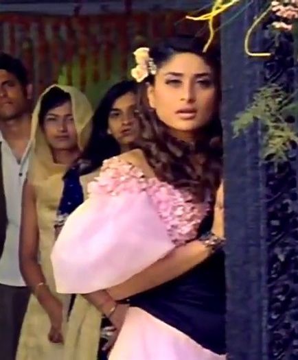 kareena mica (11)