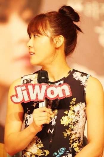 ji won12 - Ha Ji Won