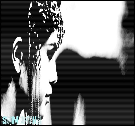 Nu m`am dus sa ma spanzur =; * isi pune o bluza pe fotoliu ;; cauta pantaloni =)) [clik;;; ;; tot nu se uita la el * =;
