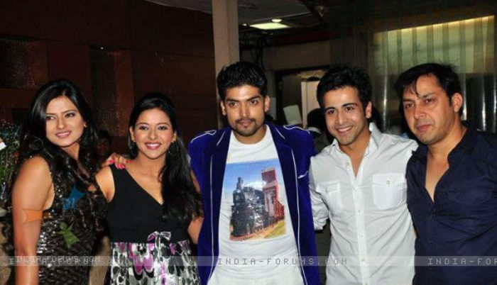 239434-kratika-gurmeet-samragyi-rakesh-and-dishank - Dishank Arora-Pratik Suraj Pratap Sindya